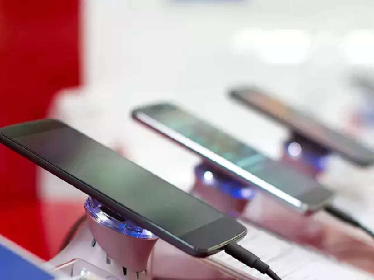 Mobile industry demand GST rate should be 12 percent from 18 percent
