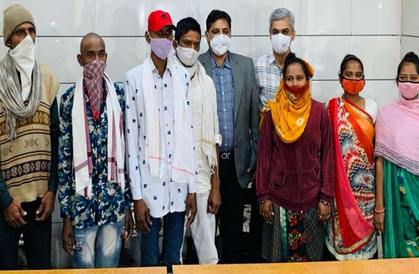 Ahmedabad : बेटियों ने दी ब्रेन डेड मां के अंगदान की सहमति Ahmedabad : बेटियों ने दी ब्रेन डेड मां के अंगदान की सहमति