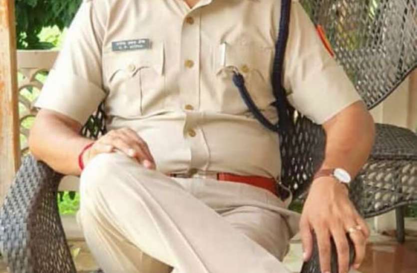 पुलिस अफसर राजेन्द्र को राष्ट्रपति करेंगे सम्मानित पुलिस अफसर राजेन्द्र को राष्ट्रपति करेंगे सम्मानित