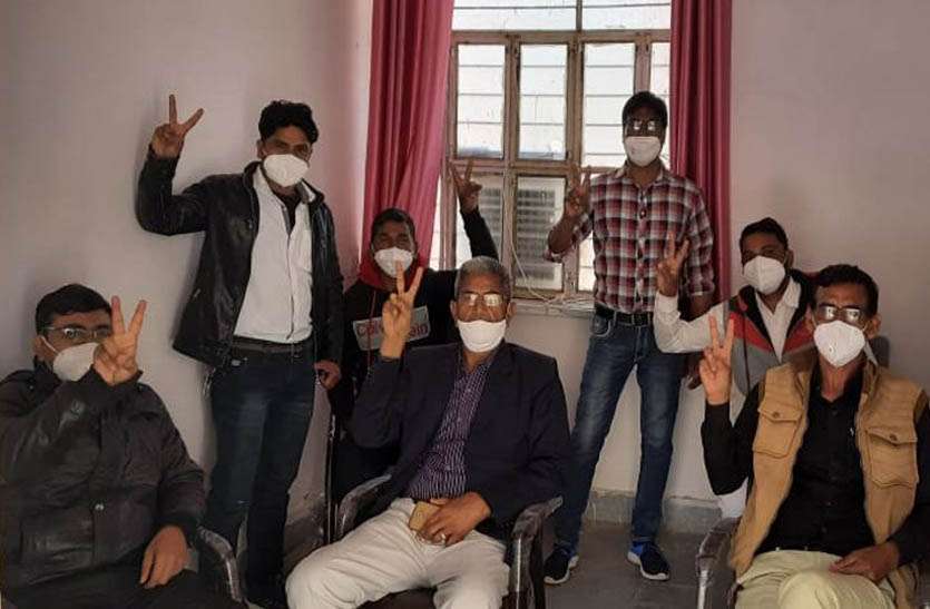 टोंक में वैक्सीनेशन ने पकड़ी रफ्तार, एक ही दिन में 1284 का हुआ टीकाकरण टोंक में वैक्सीनेशन ने पकड़ी रफ्तार, एक ही दिन में 1284 का हुआ टीकाकरण