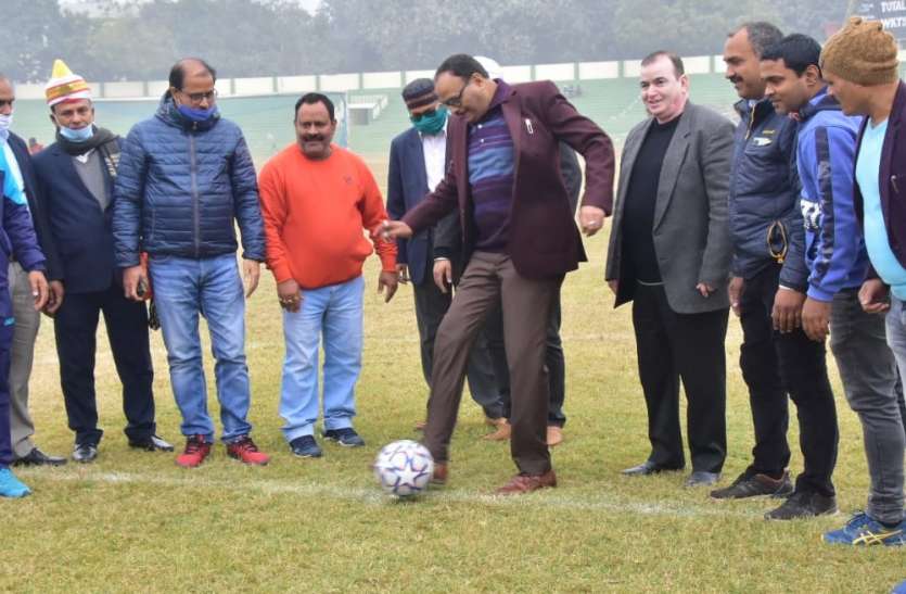 सनराइज एफसी एकतरफा जीत से सेमीफाइनल में सनराइज एफसी एकतरफा जीत से सेमीफाइनल में