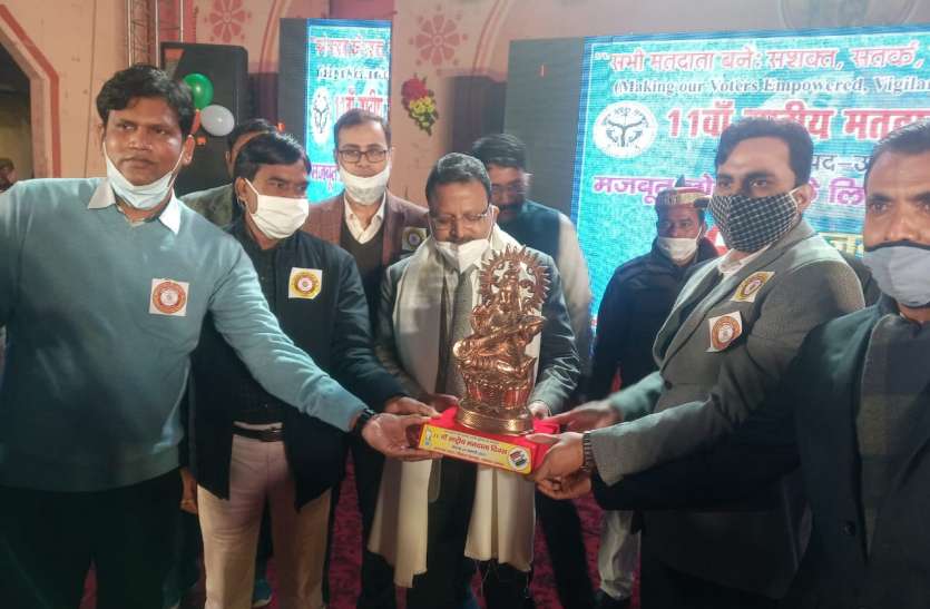 चौरी-चौरा घटना शताब्दी समारोह के दौरान गुमनाम शहीदों को मिलेगी पहचान, की गई तैयारी चौरी-चौरा घटना शताब्दी समारोह के दौरान गुमनाम शहीदों को मिलेगी पहचान, की गई तैयारी