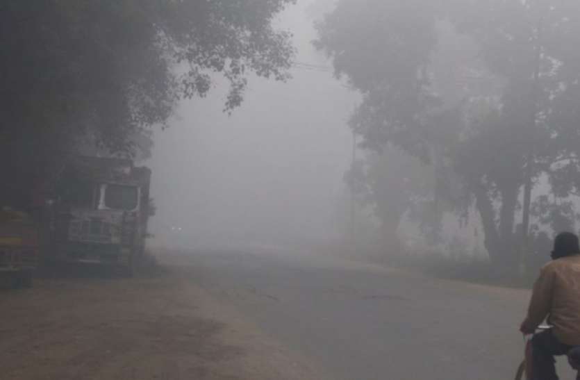 आने वाले तीन दिन तक यूपी के कई जिलों में चलेगी तेज शीतलहर आने वाले तीन दिन तक यूपी के कई जिलों में चलेगी तेज शीतलहर