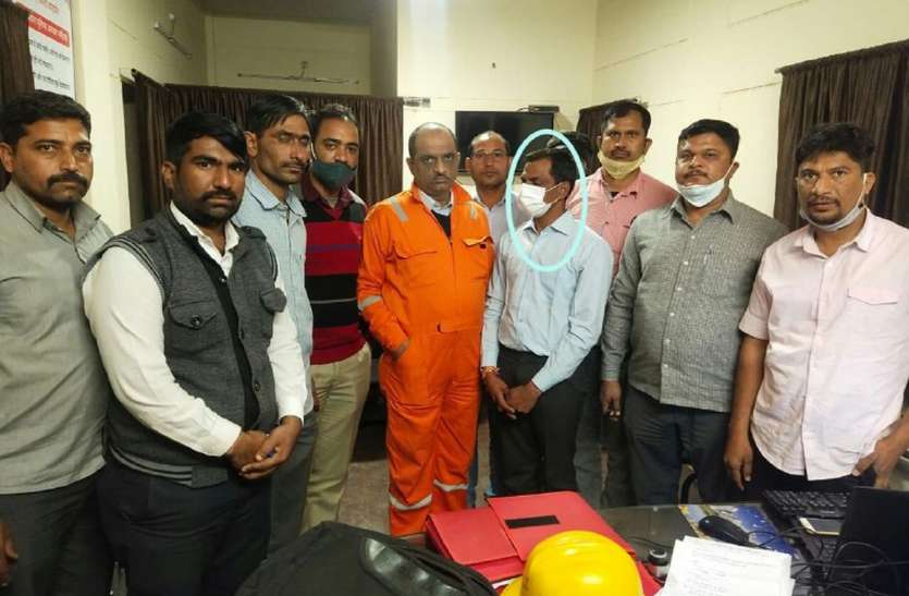 एसीबी की दोनों थानाधिकारियों से आमने-सामने पूछताछ एसीबी की दोनों थानाधिकारियों से आमने-सामने पूछताछ