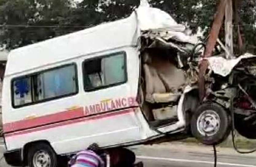 ambulance.jpg पश्चिम बंगाल से शव लेकर राजस्थान आ रही एंबुलेंस कंटेनर से टकराई, चालक समेत पांच की मौत