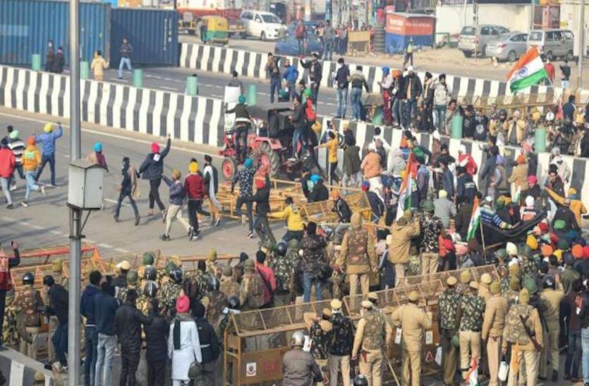 Tractor Rally: Farmers Enter Red Fort, One Person Dead In ITO - Tractor rally: ITO पर हुए हंगामे में एक शख्स की मौत, किसानों ने कहा- 'पुलिस फायरिंग में गई जान' |