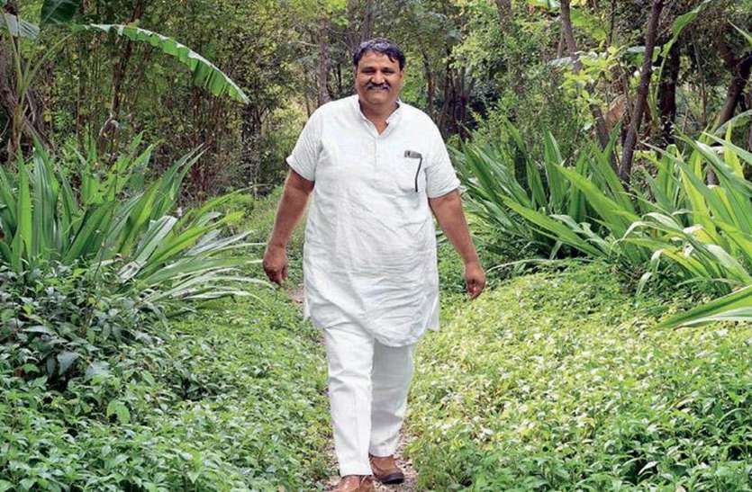 'पिपलांत्री से देश-दुनिया के गांवों के मुखियाओं को मिली नई दिशा' 'पिपलांत्री से देश-दुनिया के गांवों के मुखियाओं को मिली नई दिशा'