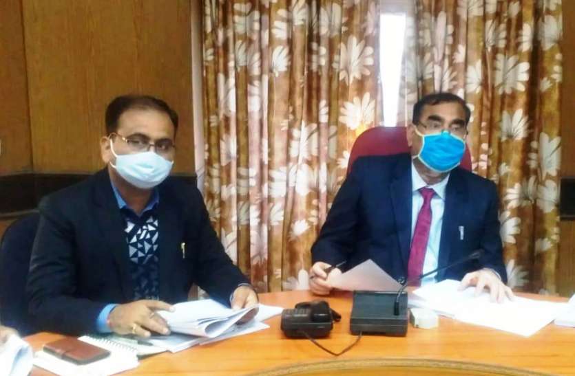 अब काम की समीक्षा के लिए सब एक साथ नहीं, ग्रुप वार होगी मंडे मीटिंग अब काम की समीक्षा के लिए सब एक साथ नहीं, ग्रुप वार होगी मंडे मीटिंग