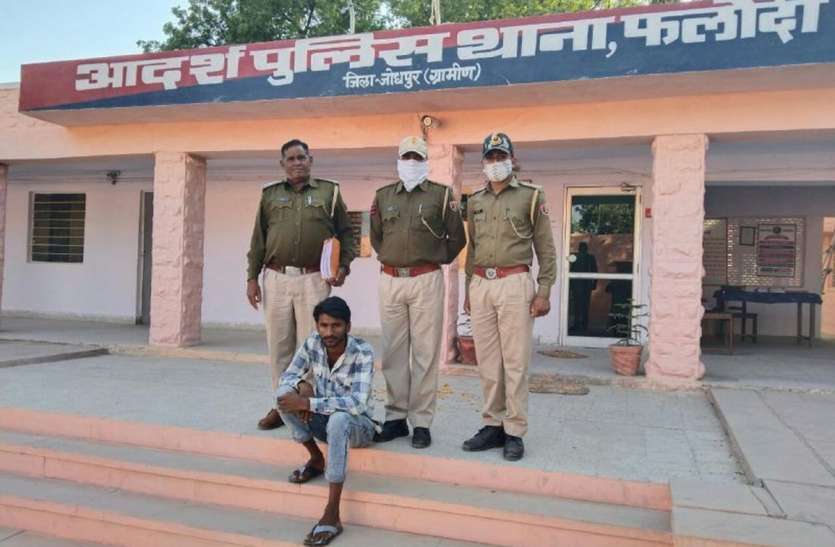 टोपीदार एक नाली बंदूक जब्त, एक गिरफ्तार टोपीदार एक नाली बंदूक जब्त, एक गिरफ्तार