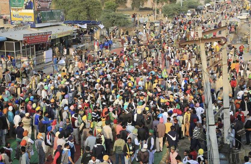 farmer protest किसानों के प्रदर्शन पर सोशल मीडिया पर निकला गुस्सा, ट्वीटर पर ट्रेंड हुआ 'दिल्ली पुलिस लठ बजाओ'