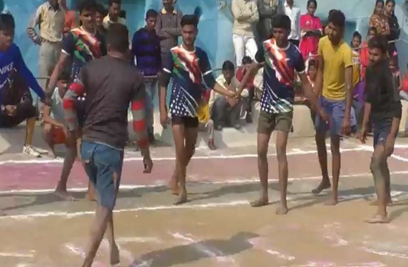 1_2.jpg ग्रामीण स्तर में खेल को बढ़ावा देने के लिए कबड्डी प्रतियोगिता का आयोजन, खिलाड़ियों के खिले चहरे