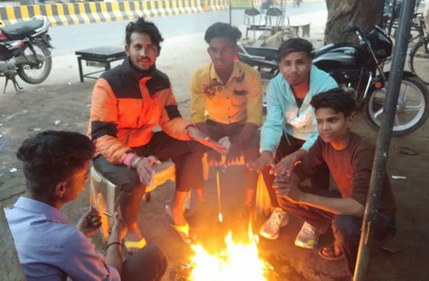 जनवरी माह में पहली बार 20 डिग्री से नीचे आया अधिकतम तापमान जनवरी माह में पहली बार 20 डिग्री से नीचे आया अधिकतम तापमान