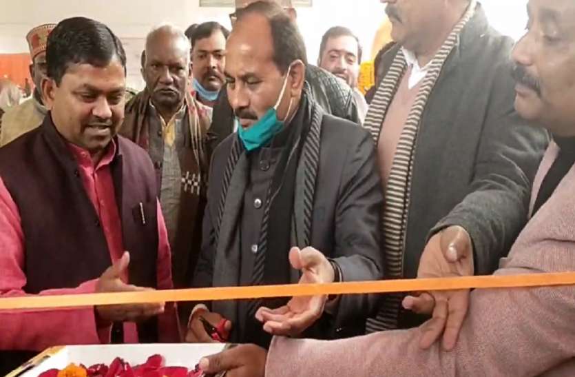 करोड़ों के पुनर्निर्माण कार्यों का मंत्री दारा सिंह ने किया शिलान्यास, की शिक्षा व्यवस्था की तारीफ करोड़ों के पुनर्निर्माण कार्यों का मंत्री दारा सिंह ने किया शिलान्यास, की शिक्षा व्यवस्था की तारीफ