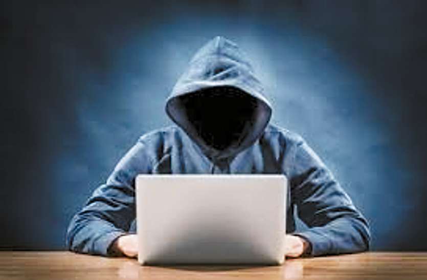 crime__4662541_835x547-m.jpg Shocking: 10 वर्षीय बच्चे ने यू-ट्यूब से हैकिंग सीख सरकारी अधिकारी पिता से मांगी 10 करोड़ की रंगदारी