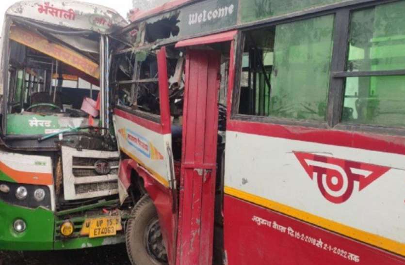 meerut2.jpg कोहरे का कहर: दो रोडवेज बसों में भीषण टक्कर, दो दर्जन यात्री घायल