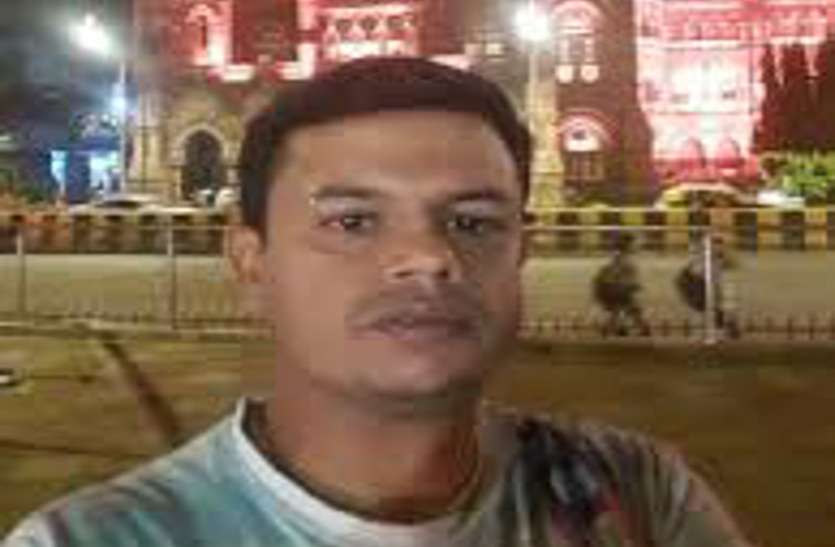 Breaking News: जिस युवा कांग्रेसी नेता की मां-बेटियों ने सर्किट हाउस में की थी पिटाई, उसने खाया जहर Breaking News: जिस युवा कांग्रेसी नेता की मां-बेटियों ने सर्किट हाउस में की थी पिटाई, उसने खाया जहर