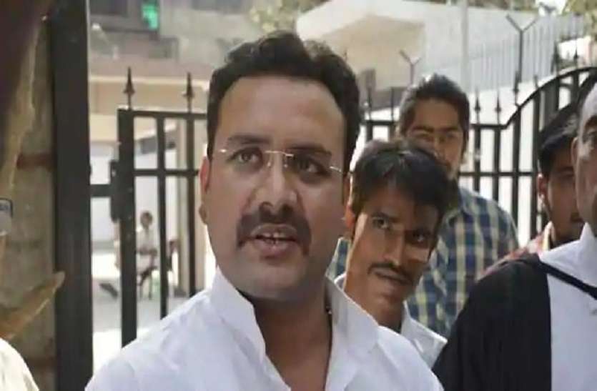 1_13.jpg अमनमणि की बढ़ीं मुश्किलें, अपहरण मामले में एमपी-एमएलए कोर्ट ने जारी किया गिरफ्तारी वारंट