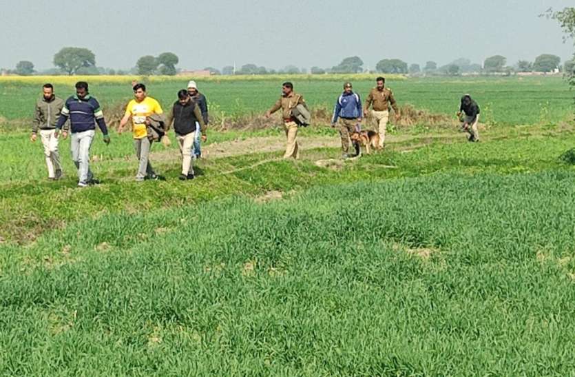बदमाश बोले सीरियस है मरीज, जल्दी चलो और ले गए डॉक्टर को बदमाश बोले सीरियस है मरीज, जल्दी चलो और ले गए डॉक्टर को