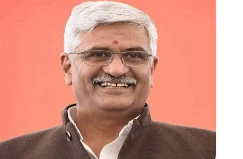 बंगाल में हिन्दुओं की भावनाओं को जानबूझ कर किया जा रहा है आहत: गजेंद्र सिंह शेखावत बंगाल में हिन्दुओं की भावनाओं को जानबूझ कर किया जा रहा है आहत: गजेंद्र सिंह शेखावत