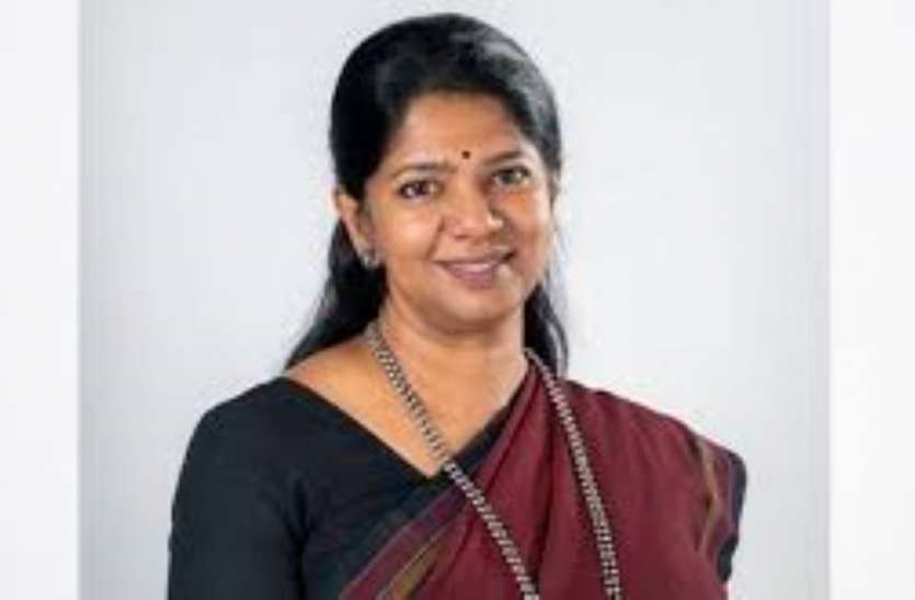 Khushboo defends Kanimozhi in tweet issue खुशबू ने ट्वीट के मामले में कनिमोई का बचाव किया