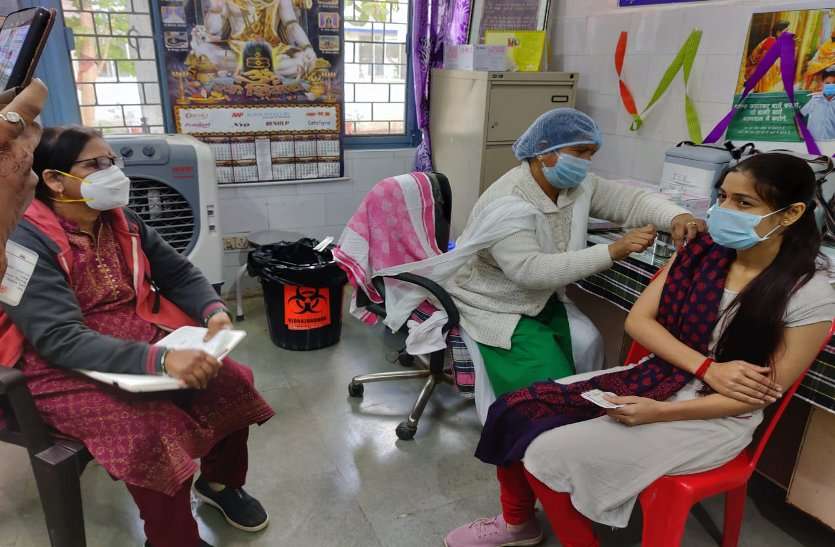 जिले में 4952 को लगा टीका, कोरोना वायरस की विदाई जल्द ! जिले में 4952 को लगा टीका, कोरोना वायरस की विदाई जल्द !