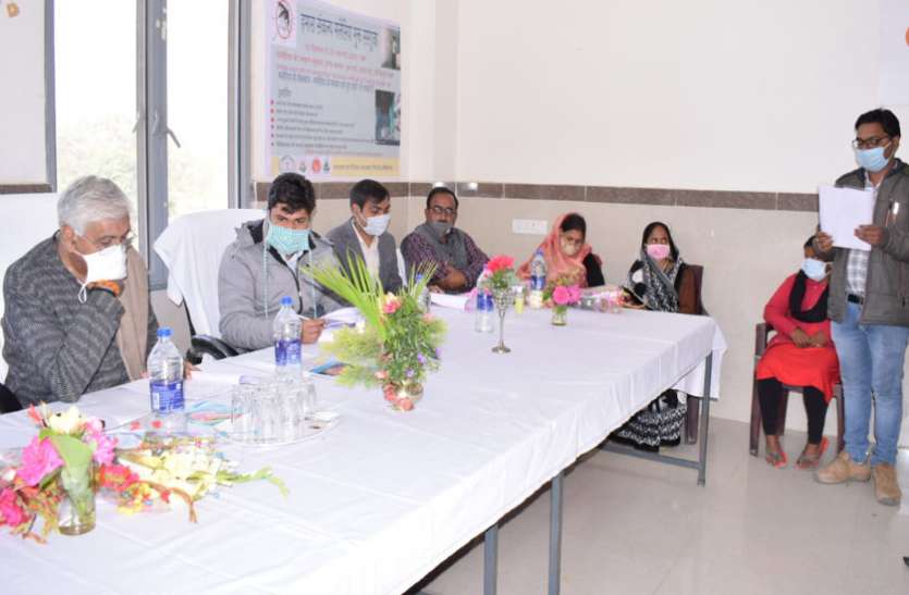 स्वास्थ्य मंत्री की दो टूक, अब एवरेज परफार्मेंस वाले डॉक्टरों को भेजा जाएगा प्राथमिक स्वास्थ्य केंद्र स्वास्थ्य मंत्री की दो टूक, अब एवरेज परफार्मेंस वाले डॉक्टरों को भेजा जाएगा प्राथमिक स्वास्थ्य केंद्र