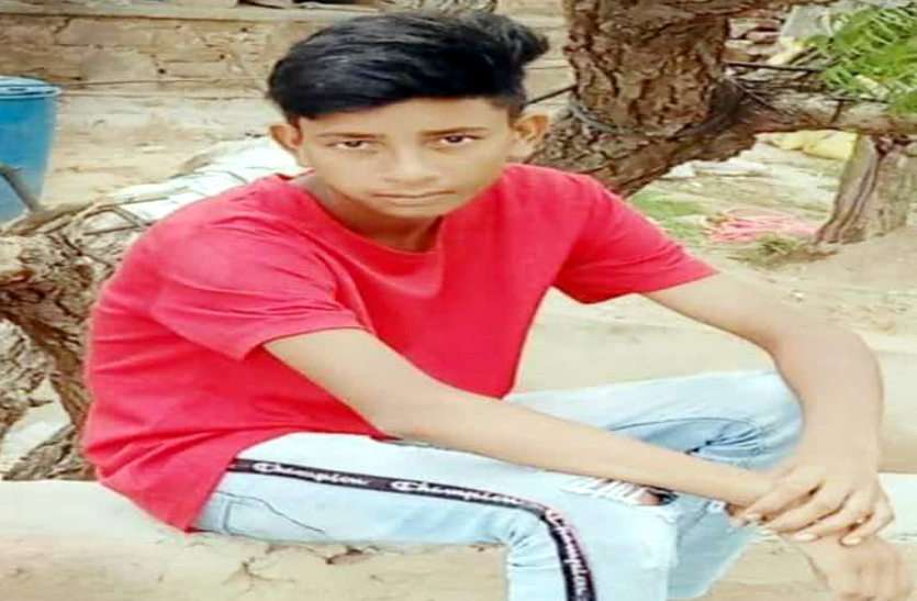 a2.jpg 14 साल का विशाल दुनिया से जाते-जाते दे गया 4 लोगों को जिंदगी