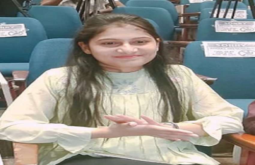 सीए फाइनल के रैंकर्स बोले, संस्थान के मॉड्यूल ही महत्वपूर्ण