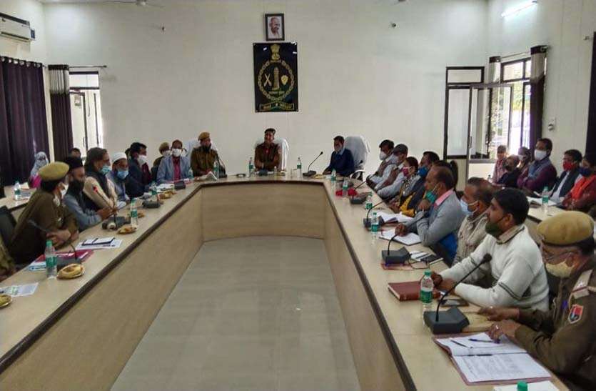 बाल संरक्षण मुद्दों पर चर्चा बाल संरक्षण मुद्दों पर चर्चा
