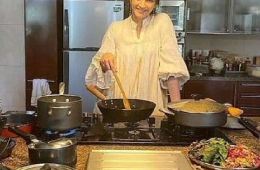 sonam kapoor smoothie recipe Sonam Kapoor ने शेयर की फिटनेस रेसिपी, हेल्दी रहने के लिए ब्रेकफास्ट में करें इन चीजों का उपयोग