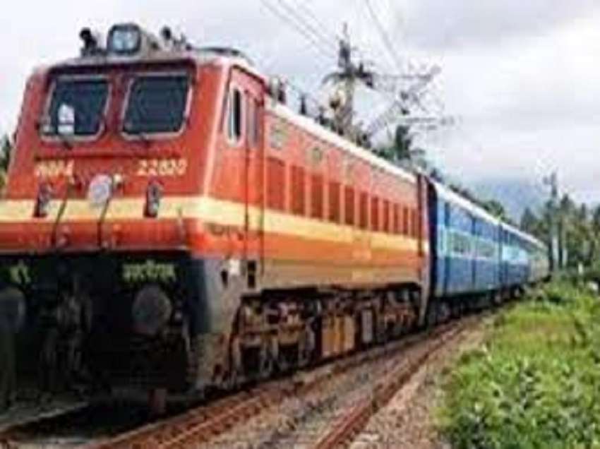 BENGAL RAILWAY--ईस्टर्न रेलवे को पार्सल ट्रेनों से मिला 1.85 करोड़ राजस्व