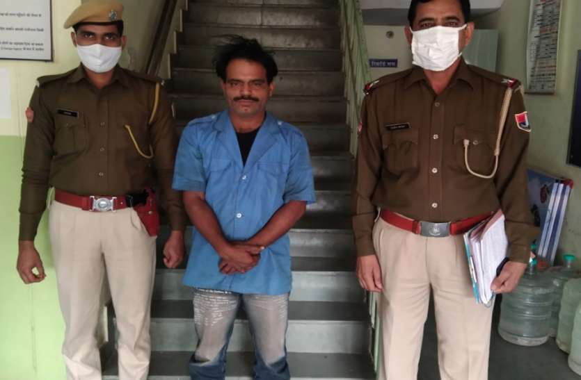 ऑटो चालक निकला युवक का हत्यारा, सीसीटीवी फुटेज से हुई पहचान ऑटो चालक निकला युवक का हत्यारा, सीसीटीवी फुटेज से हुई पहचान