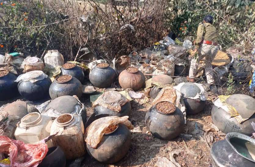 Action stopped, illegal liquor business resumes कार्रवाई बंद, शराब का अवैध कारोबार फिर शुरू
