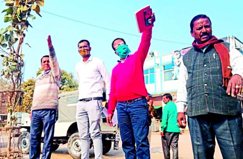 भिण्ड के गौरी सरोवर में गंदा पानी रोकने के लिए बनेगा रिंगनाला भिण्ड के गौरी सरोवर में गंदा पानी रोकने के लिए बनेगा रिंगनाला