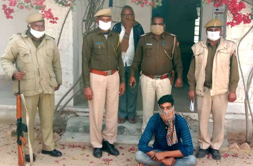 डेढ़ किलो अफीम के दूध, डोडापोस्त व नकदी के साथ आरोपी गिरफ्तार डेढ़ किलो अफीम के दूध, डोडापोस्त व नकदी के साथ आरोपी गिरफ्तार