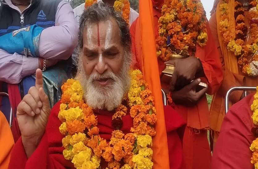 राम भरोसे 2022 चुनाव में उतरेगी हिंदू महासभा, राष्ट्रीय अध्यक्ष ने किया बड़ा ऐलान राम भरोसे 2022 चुनाव में उतरेगी हिंदू महासभा, राष्ट्रीय अध्यक्ष ने किया बड़ा ऐलान