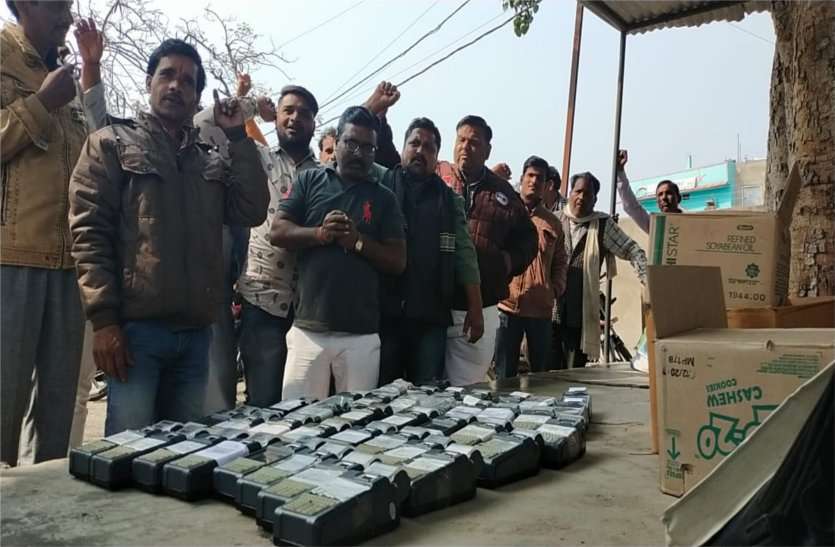 Ration shop operators deposit POS machines राशन दुकान संचालकों ने पीओएस मशीन की जमा, अनिश्चितकालीन हड़ताल जारी