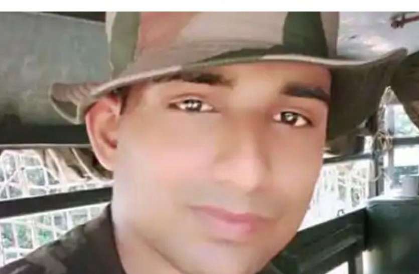 army_man_chandrabadan_martyred.jpg जम्मू कश्मीर के अखनूर में आतंकी मुठभेड़ में शहीद हुए महाराजगंज के चन्द्रबदन, तीन दिन बाद घर आने वाल थे