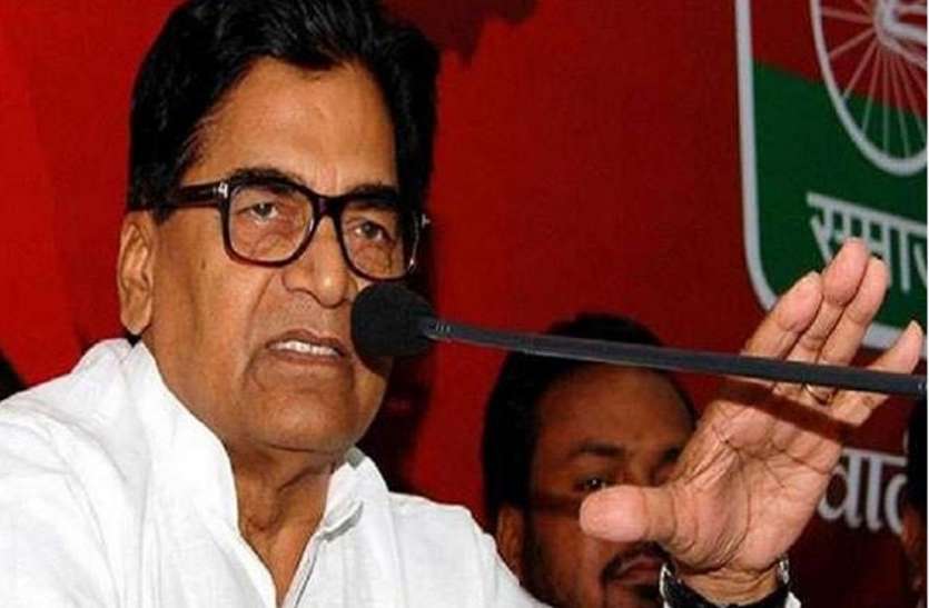 ramgopal.jpg मोदी सरकार देश के तीन चार पूजीपतियों के रिमोट से चल रही है : रामगोपाल यादव