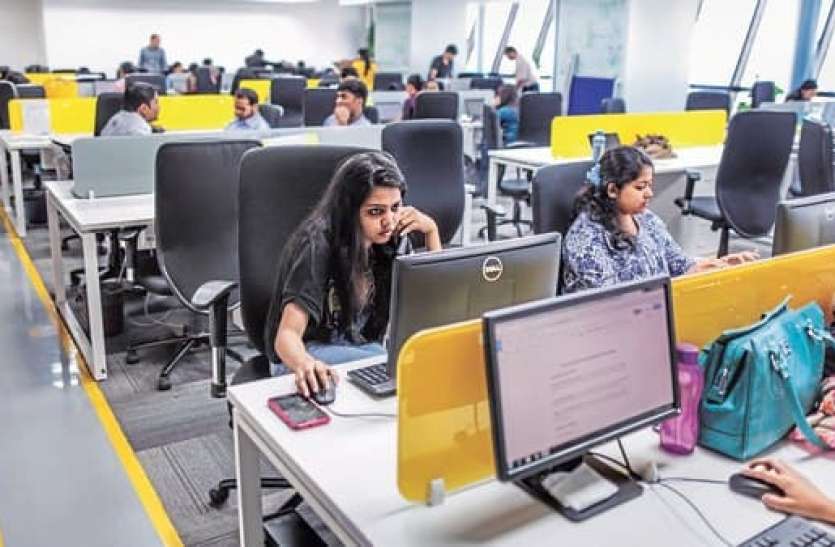 HCL Tech will give special bonus of more than 700 crores to employees कोरोना काल में इस कंपनी ने अब तक का सबसे बड़ा बोनस देने का किया ऐलान, 700 करोड़ रुपए करेगी खर्च