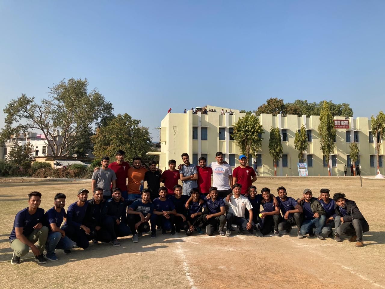  Junior batch defeated senior batch in cricket competition in medical college