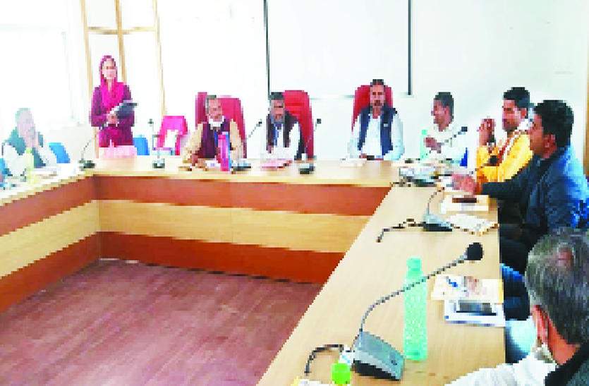 सरपंचों का प्रशिक्षण शुरू सरपंचों का प्रशिक्षण शुरू