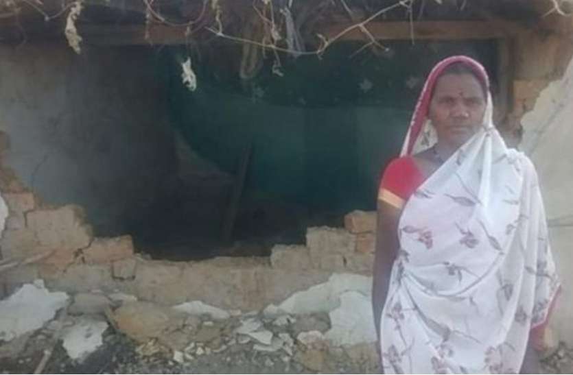 01_10.jpg छत्तीसगढ़ में इस जगह सरकार ने नहीं… हाथियों ने करा दी गावों में शराबबंदी