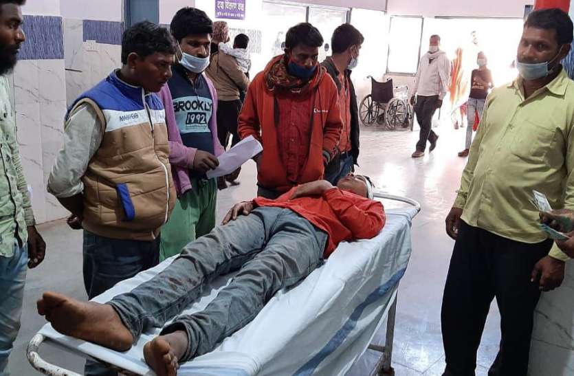 1101nsp3.jpg स्कूूल जा रहे छात्र हादसे का शिकार, दो की मौत एक गंभीर