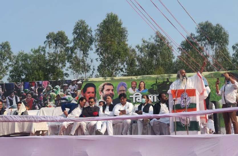 saharanpur-1.jpg हरिद्वार में आने वाले कुंभ में एक लाख महात्मा किसानाें के साथ खड़े हाेने का संकल्प लेंगे : आचार्य प्रमोद