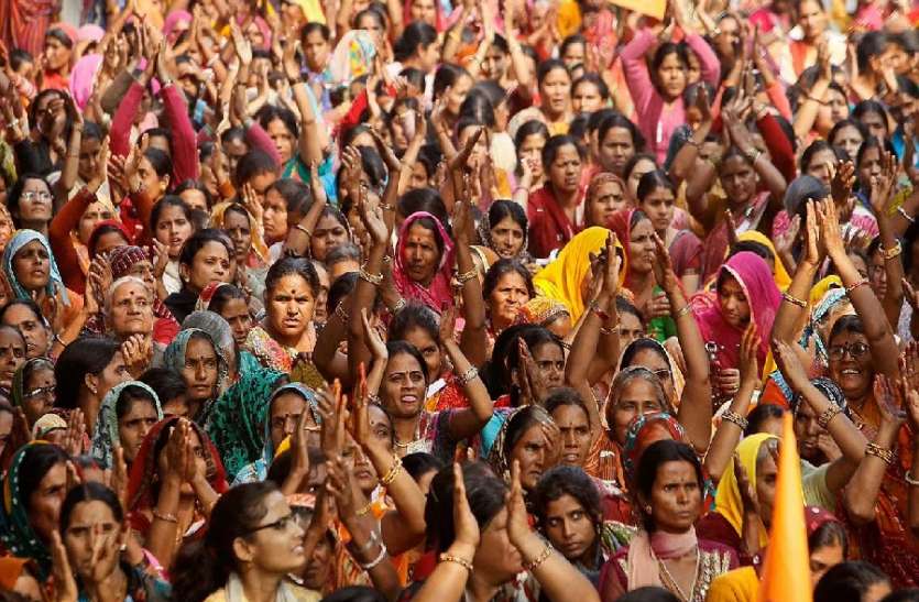 आपकी बात, राजनीति में महिलाओं की भागीदारी कैसे बढ़े? आपकी बात, राजनीति में महिलाओं की भागीदारी कैसे बढ़े?
