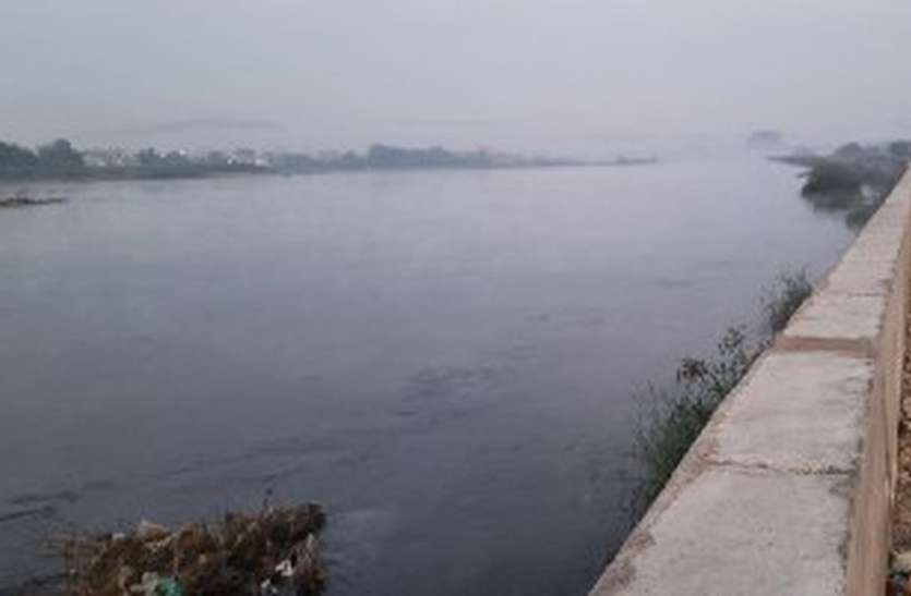 पिछले दो सालों में मात्र सफाई के नाम पर खर्च किए 1 करोड़ रुपए करोड़ों रुपए का बजट, फिर भी नहीं सुधरे नहरी तंत्र के हाल