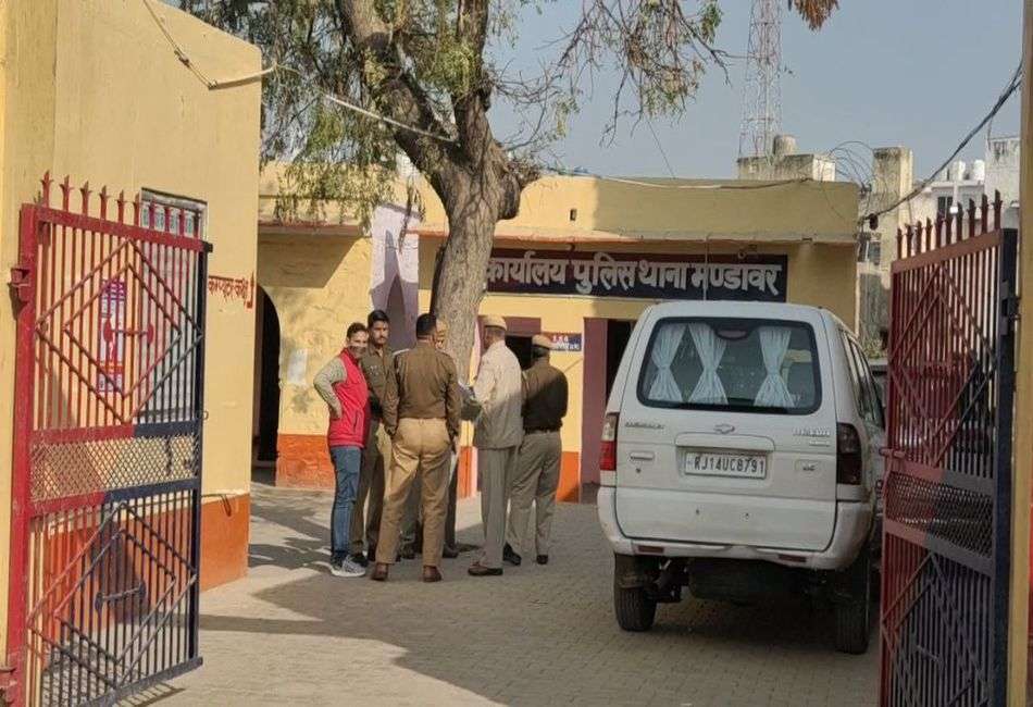 दौसा में रिश्वत प्रकरणों पर नहीं अंकुश, बेखौफ हुए अधिकारी, एसपी की चेतावनी: कान खोलकर सुन लें जिले के अधिकारी-कर्मचारी....
