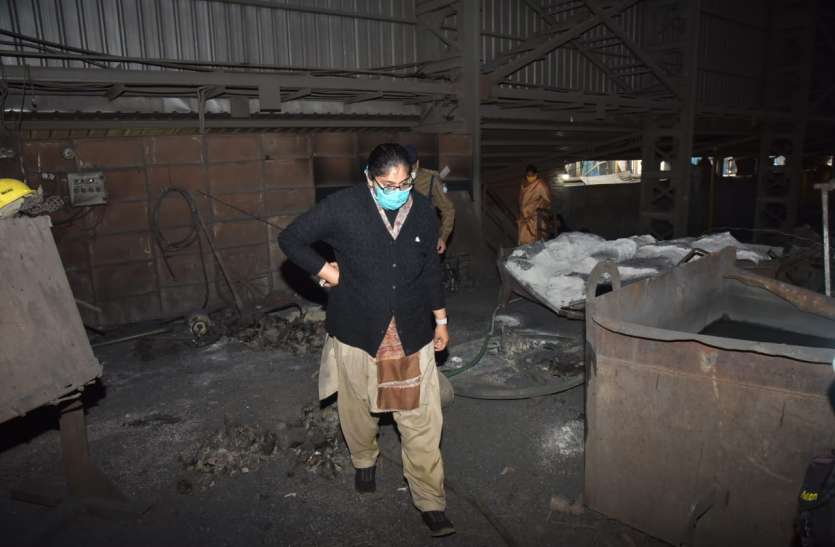 One killed in blast in furnace of Saria factory सरिया फैक्ट्री की भट्टी में विस्फोट से एक की मौत