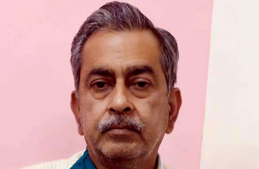 a4.jpg एसीबी ने 20 हजार लेते पकड़ा, तो कनिष्ठ अभियंता बोला: मैं सेवानिवृत्त होने वाला हूं, मुझे छोड़ दो